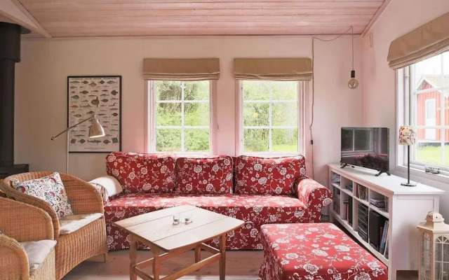 6 Person Holiday Home in Dronningmolle-by Traum