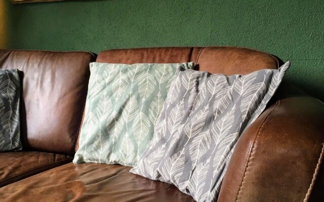 Tasteful Chalet With Veranda in the Veluwe