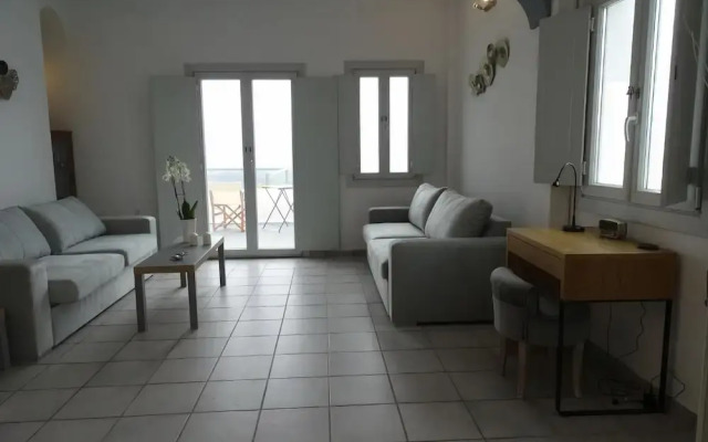 Santoriviera House