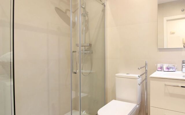 Charming Puerta del Sol