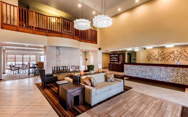 Holiday Inn Express & Suites Cedar Falls - Waterloo by IHG