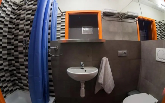 AAE Mosquito Hostel Krakow