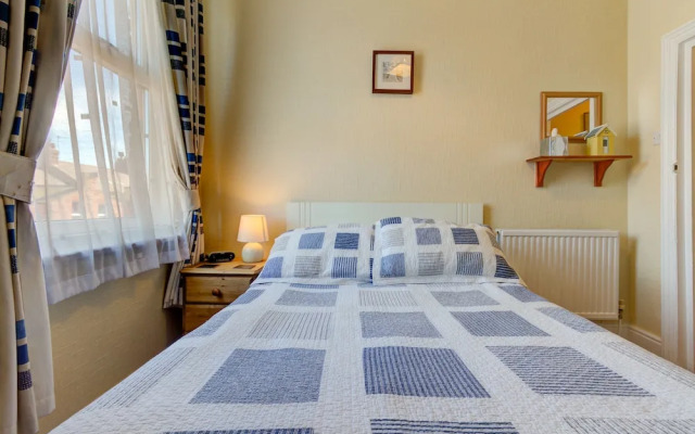Dolphin Guesthouse