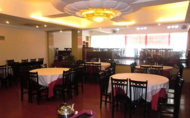 GreenTree Inn Nanjing Yinqiao Market Hotel