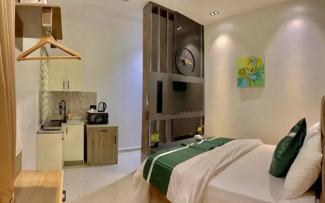 Lisa Suites