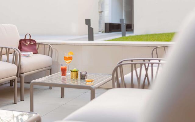 Hotel Yac Paris Clichy, A Member Of Radisson Individuals