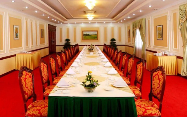 Tan Son Nhat Hotel