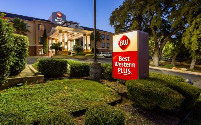 Best Western Plus Hill Country Suites