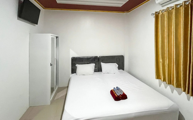 RedDoorz Syariah @ Humaira Stay Tabalong – Guest Rooms – Tanjung