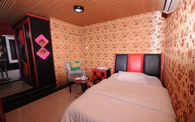 Najmat Manami AlQuds