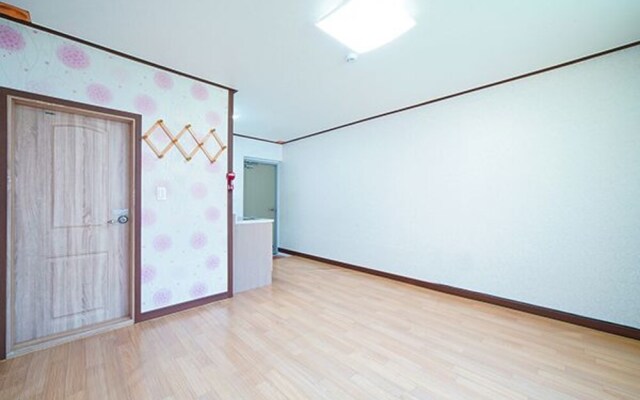 Daecheon Sain Pension