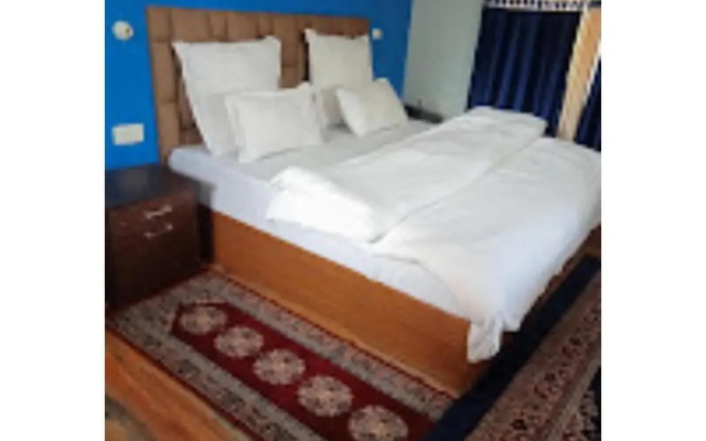 Hotel Golden Dust Puri