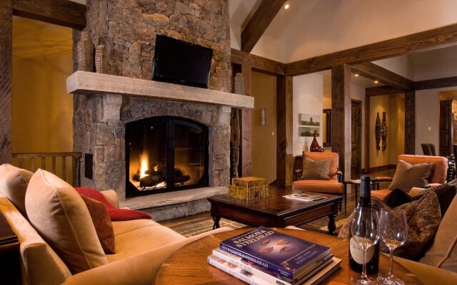 Cloud Nine - Four Bedroom Home