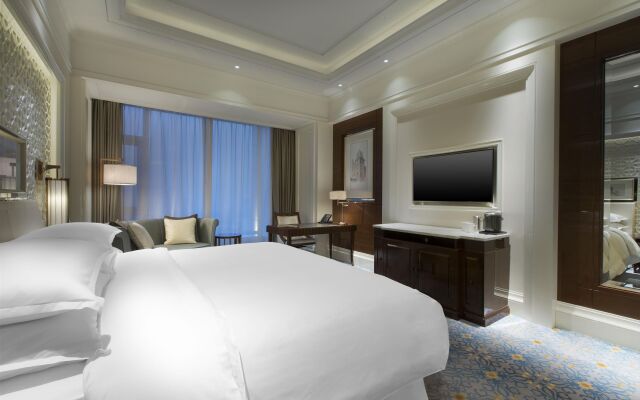 Sheraton Grand Wuhan Hankou Hotel