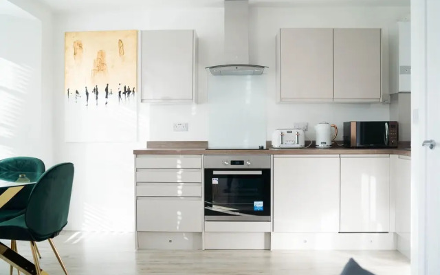 CENTRAL Pontcanna Flat -I Love Cardiff