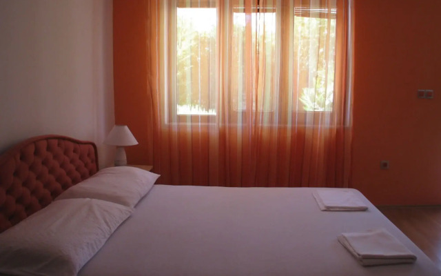 Apartments Miljak