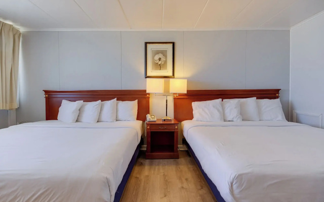 Rideau Oceanfront Motel