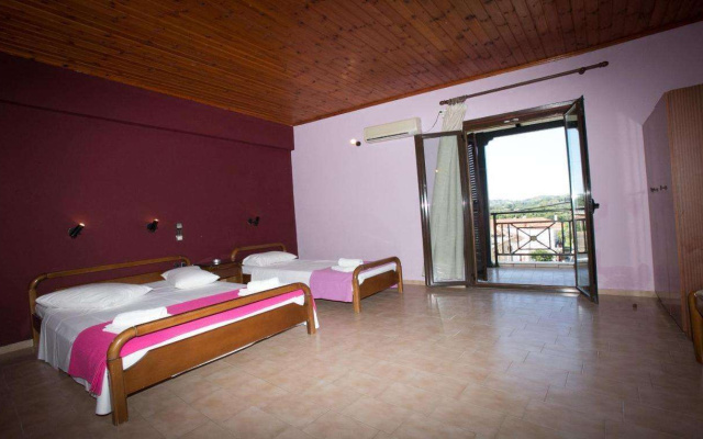 Petania Hotel & Apartments