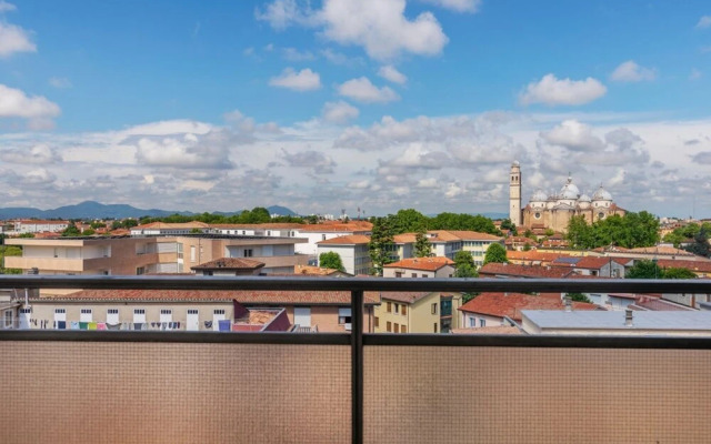 S.Antonio Garden Flat with Terrace