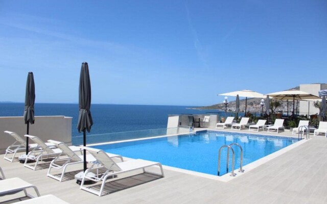 The Queens Lion Premium Hotel