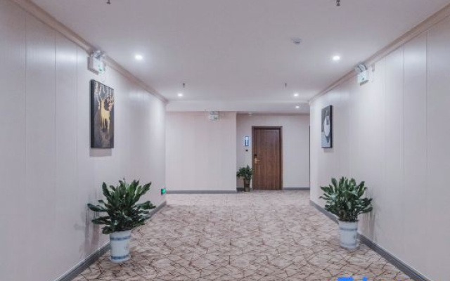 Yuanyuan Hotel (Guangzhou Jiayi Branch)