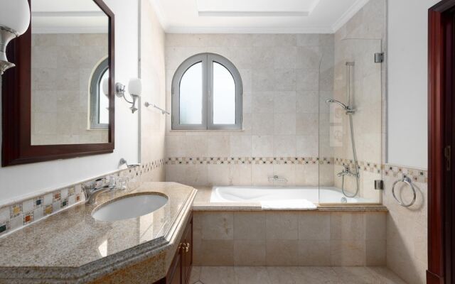 Private Pool Beach Access Villa w Cinematic Vws