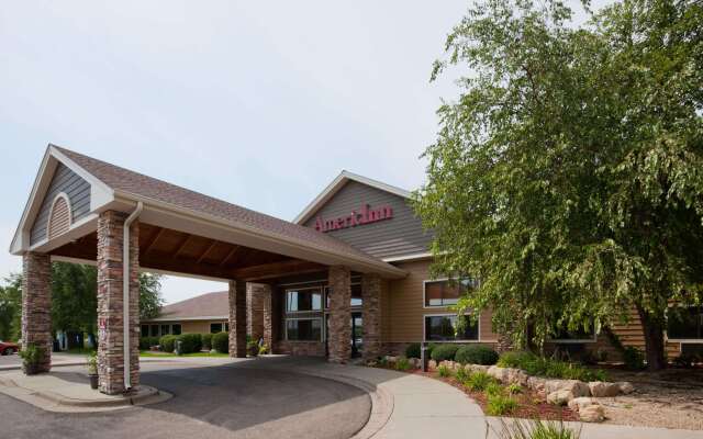 AmericInn by Wyndham Shakopee Near Canterbury Park