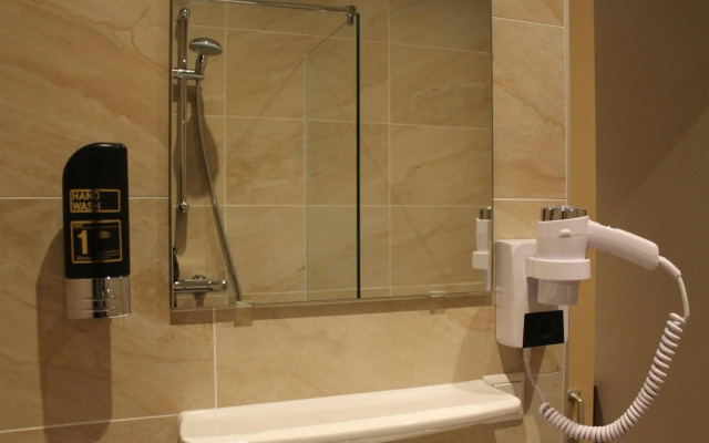 Aston City Hotel