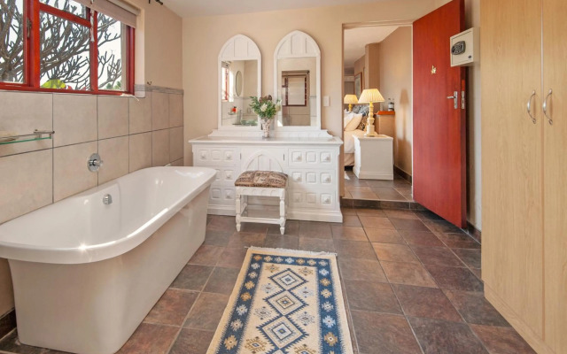 18 on Kloof Bed and Breakfast