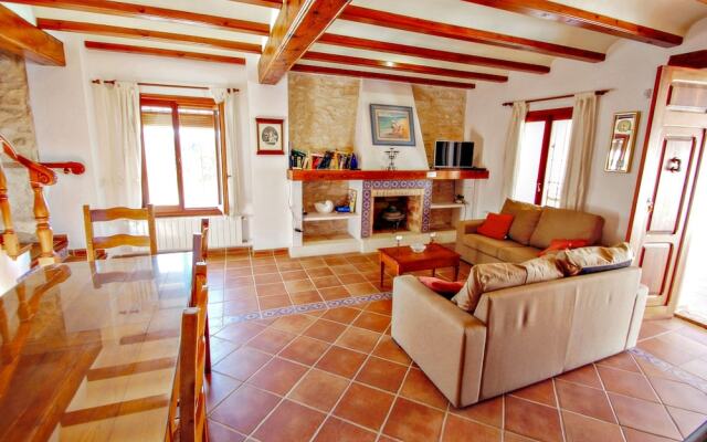 Finca Pere - panoramic hillside holiday house in Benissa