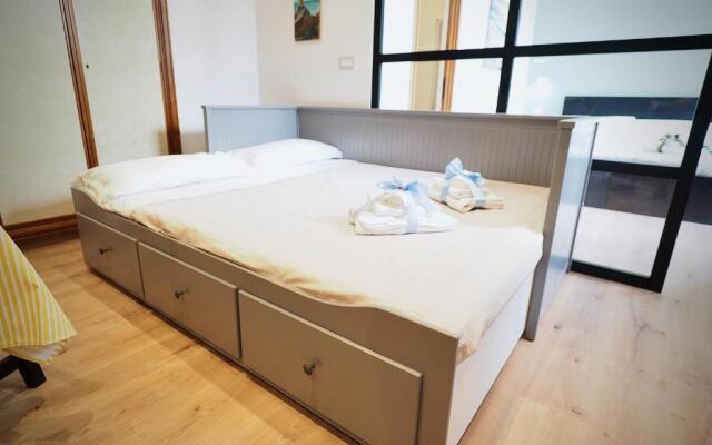 STUDIO SOTTORIPA 87A DI FRONTE ALL'ACQUARIO - GENOVABNB it