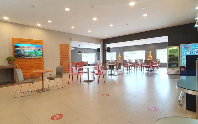 Ibis Manaus