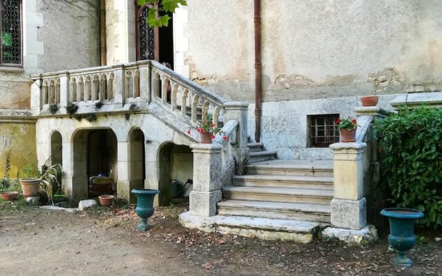 Mansion With 7 Bedrooms in Mosnay, With Enclosed Garden and Wifi