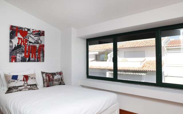 Wondrous Terrace Apartment in Cascais Center