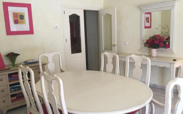 Beautiful 4 Bedroom Duplex Apartment