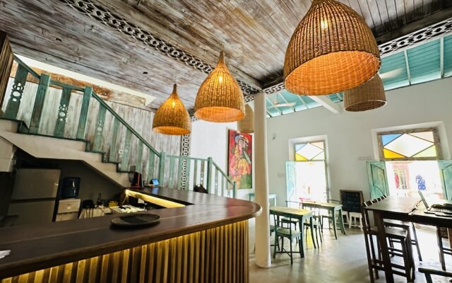 Fort Fifty Inn Guest House & Restaurant