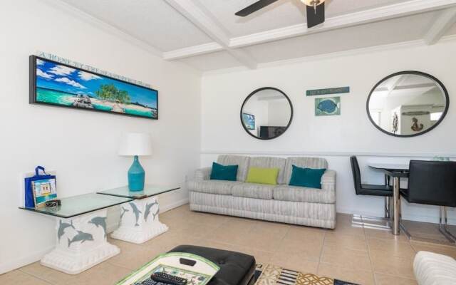 Palm Cay 3