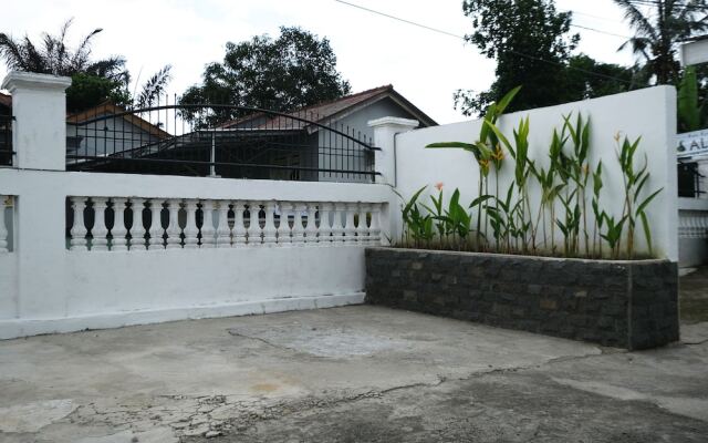 Dewi Residence 1
