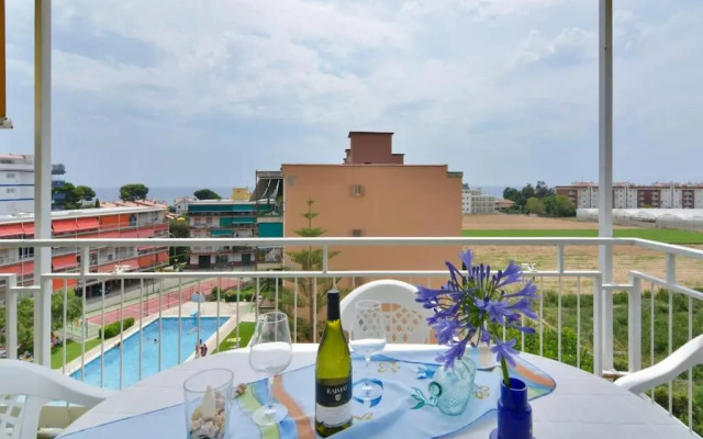 Oasis Close Barcelona Pool Tennis Beach