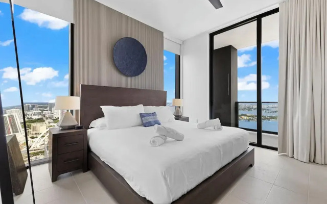 Bayfront View PH 3BR in Downtown Miami