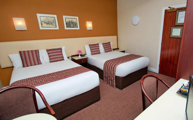 Eviston House Hotel