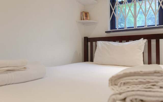2 Bedroom Apartment With Garden in Chelsea