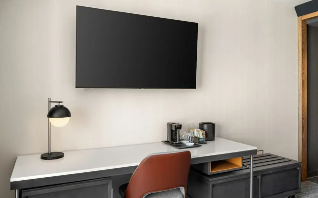 Courtyard by Marriott Milwaukee Brookfield at Poplar Creek
