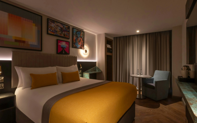 Maldron Hotel Shoreditch London - Image 4