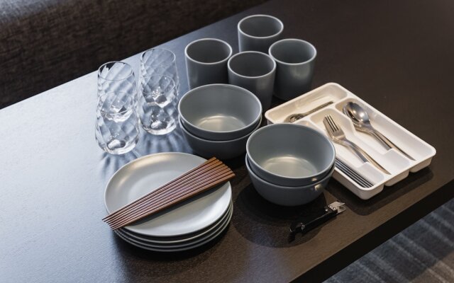 Grand Base Yakuin Odori