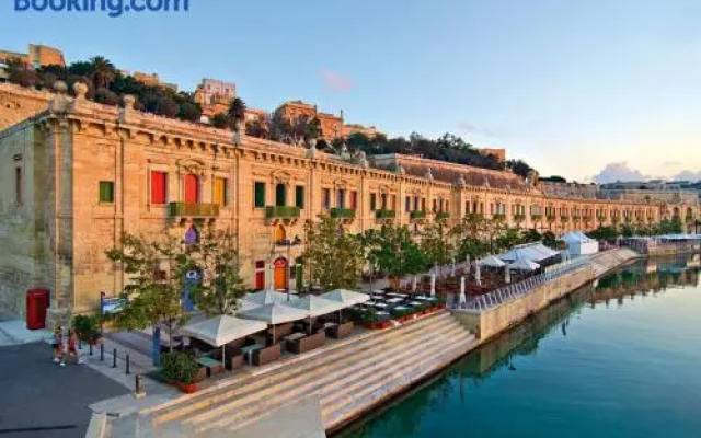 Modern 3BR Apartment in Sliema s Desirable Locale