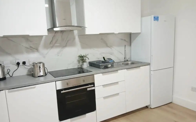 Harrow Haven - Spacious 3 Bedroom House