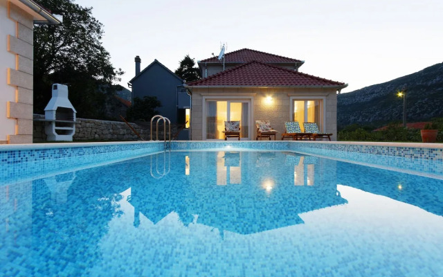 Villa Zupa in quiet part of Dalmatian Hinterland