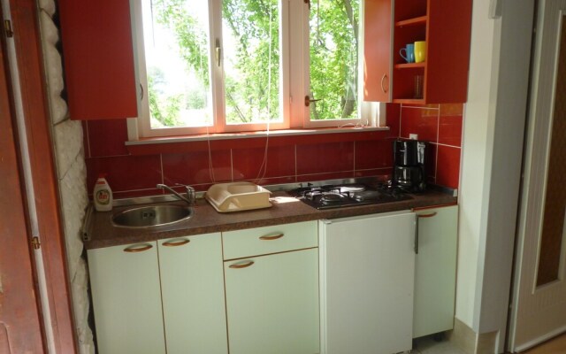 Apartment Tinka-with Beautiful Garden Area