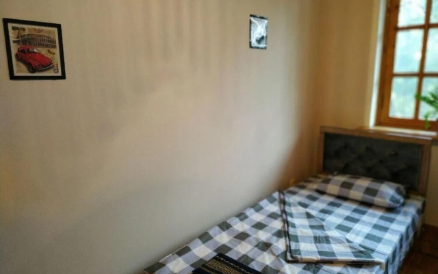 Park Bobur Apt 5x